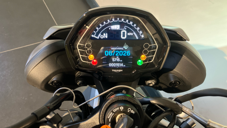 Triumph Street Triple R (23MY)